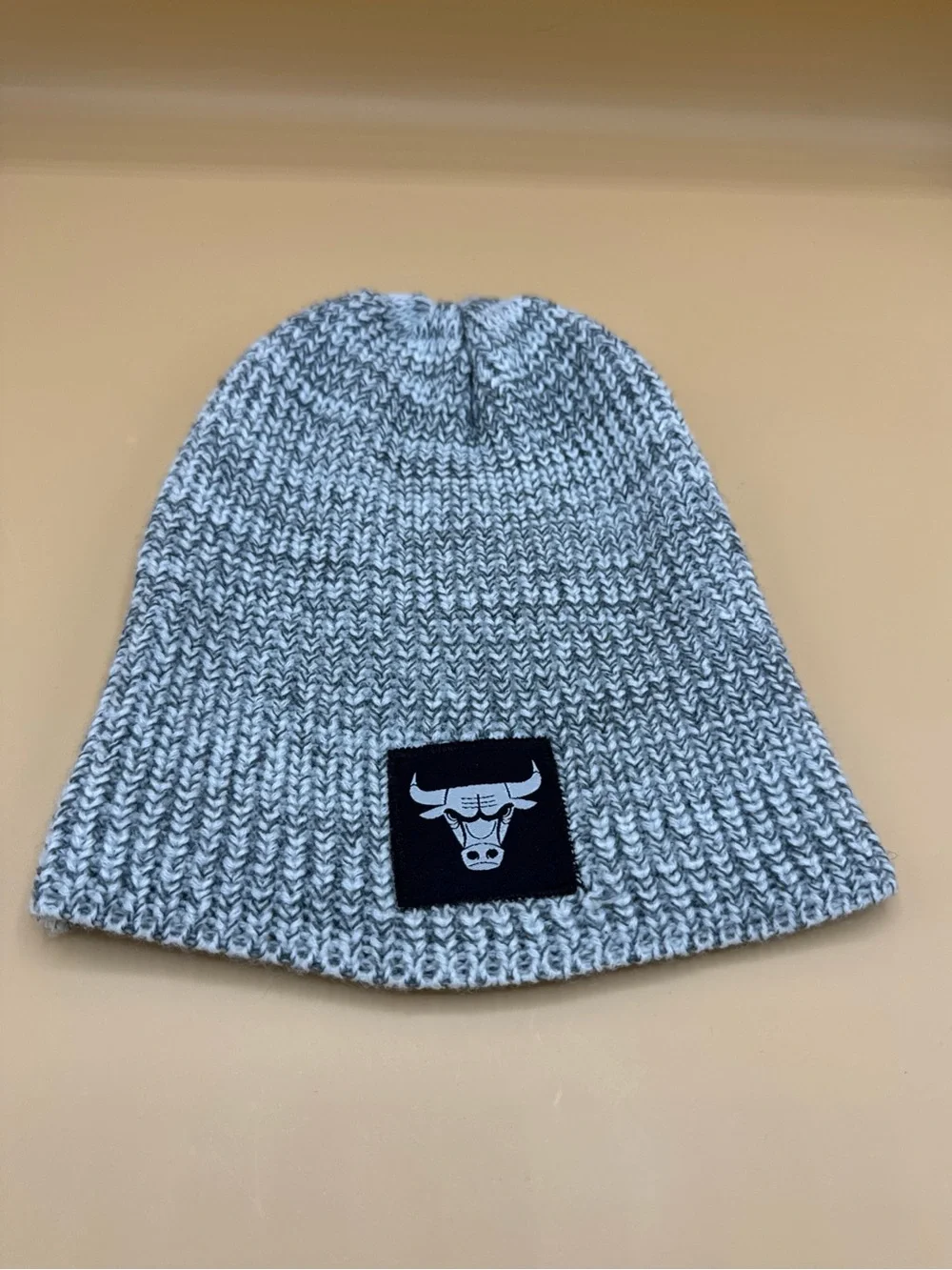 CHICAGO BULLS (SGA) STADIUM GIVEAWAY 1/18/2020 WINTER KNIT HAT